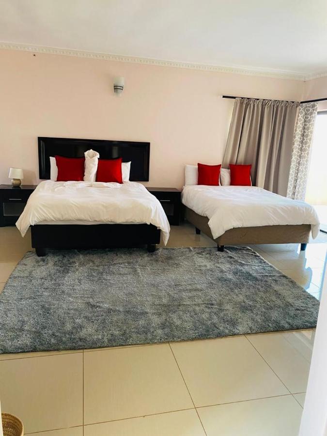 Styled Bed And Breakfast Palapye Buitenkant foto